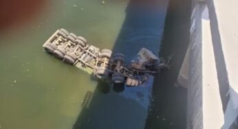 Carreta bate em caminhão, despenca de ponte e motorista sobrevive milagrosamente no interior de Minas Gerais