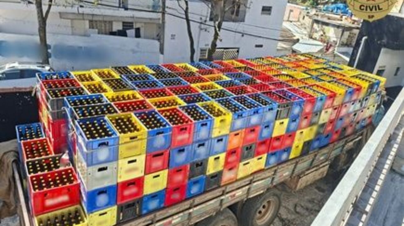 Caminhoneiro é preso transportando cervejas falsificadas em Osasco após abordagem da Polícia Civil