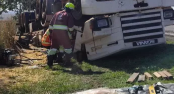 Caminhoneiro morre após caminhão tombar na BR-163 entre Naviraí e Juti
