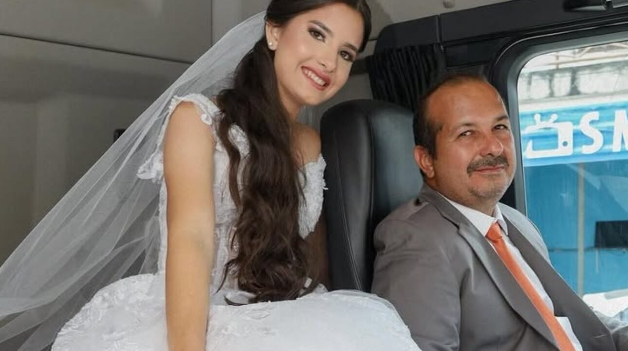 Pai caminhoneiro leva filha ao altar em caminhão e emociona convidados em Jaboatão dos Guararapes