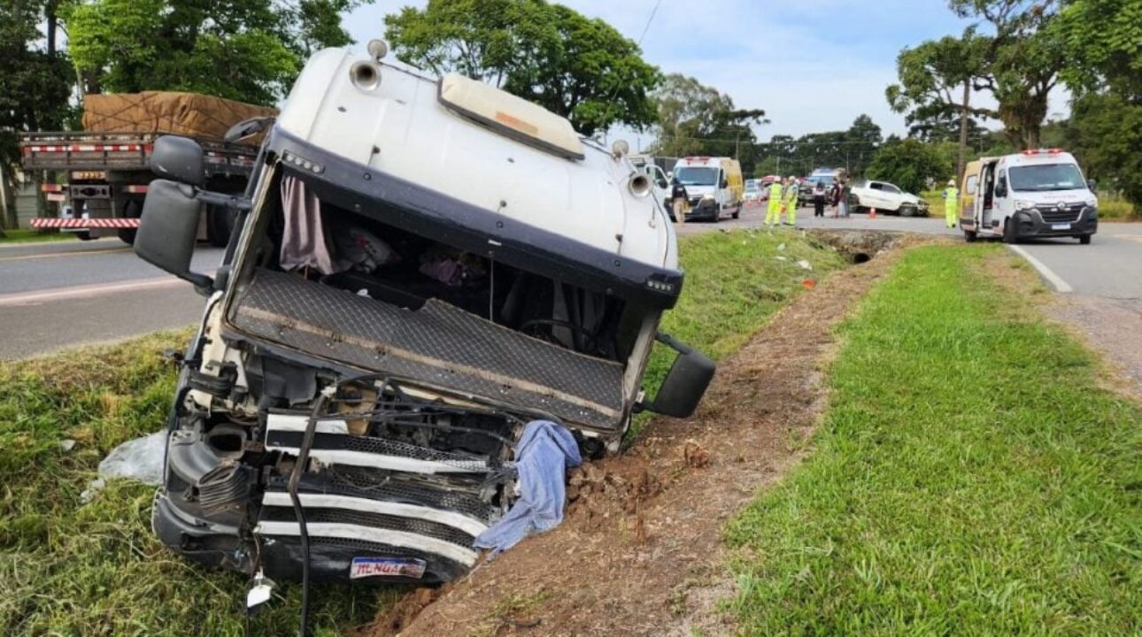CNH suspensa e infrações ignoradas: caminhoneiro provoca tragédia na BR-476/PR e mata um casal