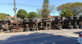 Esposa de caminhoneiro morre em tombamento de caminhão na SC-443, em Criciúma