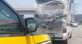 PRF intensifica fiscalização contra transporte irregular de cargas na Via Dutra