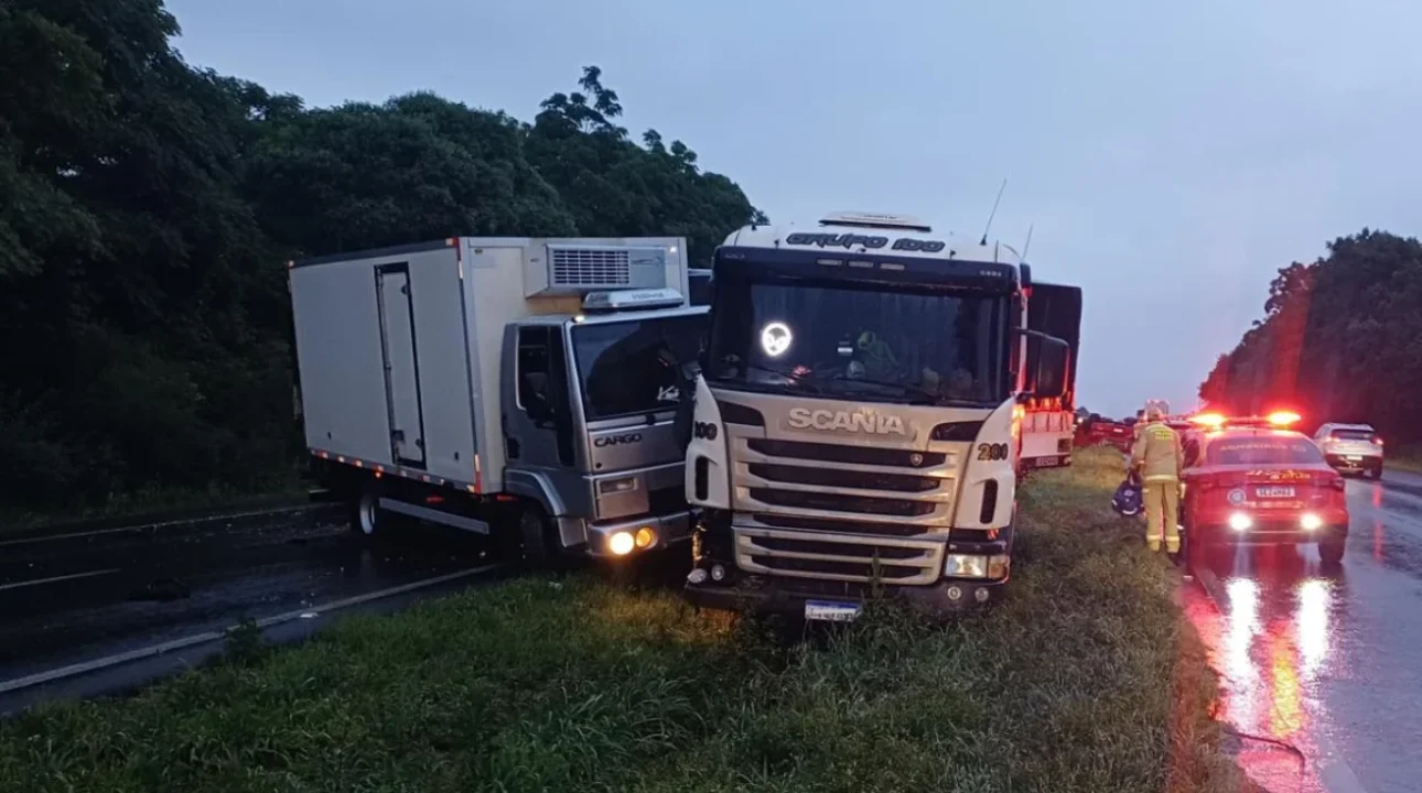 Jovem caminhoneiro de 21 anos morre ao desviar de colisão na BR-376, em Ponta Grossa