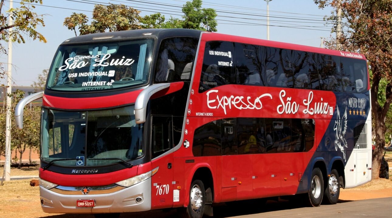 Expresso São Luiz abre vagas para motorista com salário de R$ 2.866,00
