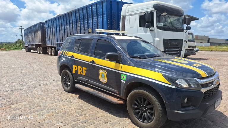 PRF e DNIT fiscalizam 373 veículos na “Operação Carga Legal” no RN e autuam 70 por excesso de peso
