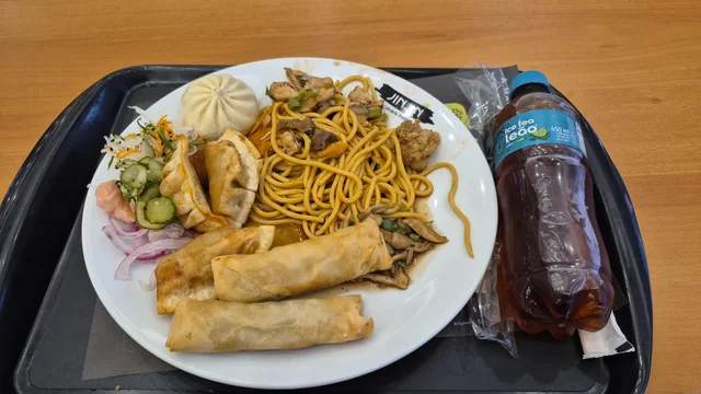 Caminhoneiros que ainda não possuem uma caixa de cozinha no caminhão estão sentindo no bolso