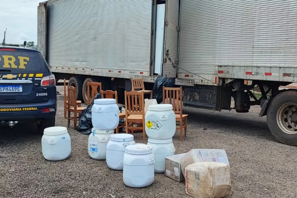Caminhoneiro é preso em Rondonópolis com 600 kg de maconha.