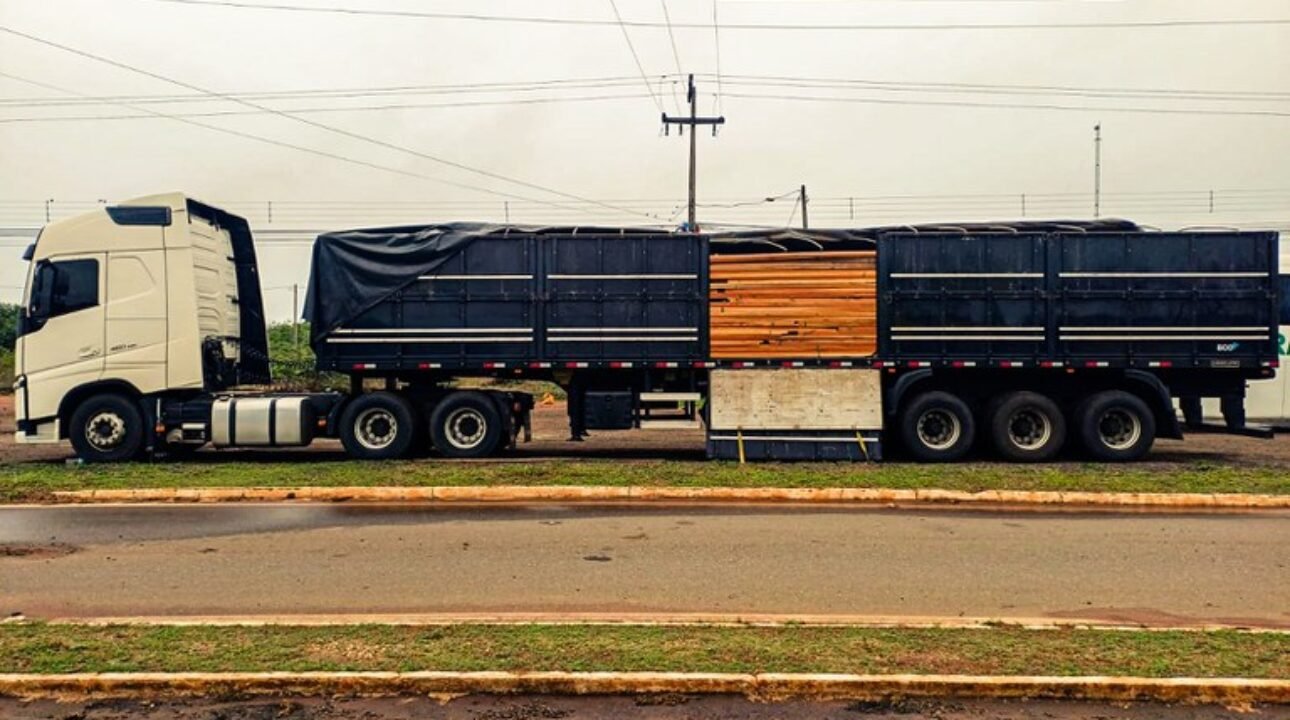 PRF apreende mais de 50 m³ de madeira irregular na BR-316, no Piauí