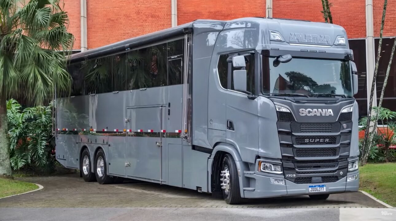 Empresário transforma Scania 770 S V8 em motorhome avaliado em mais de 4Milhões.