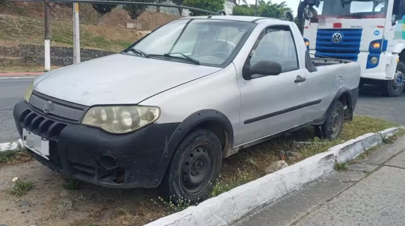 Motorista é flagrado com CNH vencida há 21 anos na BR-101 no Grande Recife