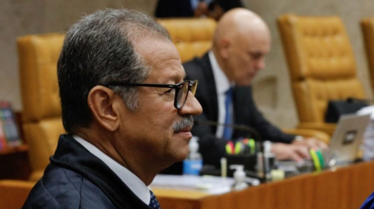 Desembargador aposentado Sebastião Coelho se junta à mobilização dos caminhoneiros e anuncia apoio