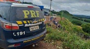 Caminhoneiro morre após saída de pista e tombamento na BR-386