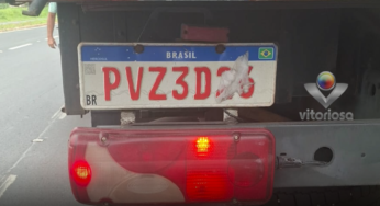 Caminhoneiro é preso em Uberlândia por tentar esconder placas com barro e papel higiênico