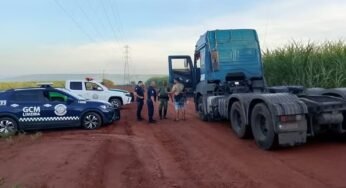Caminhoneiro é feito refém em roubo de 45 mil litros de gasolina em Paulínia e abandonado em canavial de Limeira