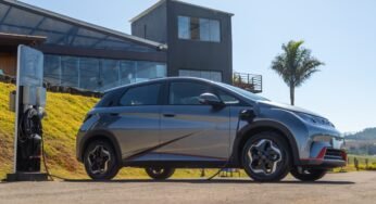 Crise no combustível acelera carros elétricos e BYD surpreende com vendas recorde