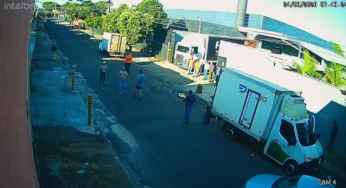 Caminhoneiro é esfaqueado por idoso apos discursão.