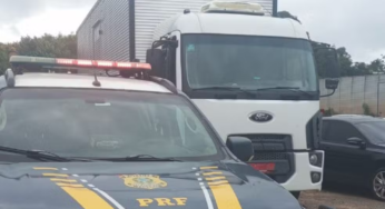 PRF retém caminhão com mais de 250 multas e dívida superior a R$ 80 mil na BR-470