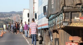 Caminhoneiro ganha direito a receber em dobro por feriados trabalhados
