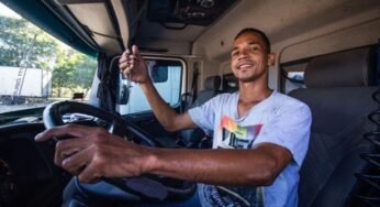 Caminhoneiros estão estudando para sair da estrada e mudar de vida