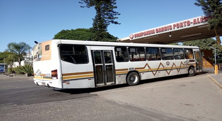 A empresa de ônibus que começou nos bondes e ainda roda no Brasil