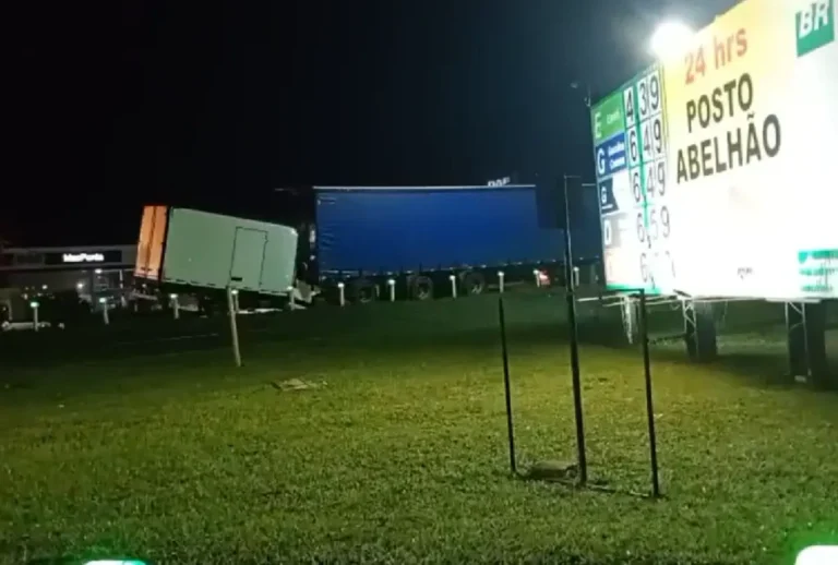 Jovem caminhoneiro de 24 anos morre após batida entre carretas na BR-376