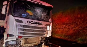 Caminhoneiro morre após caminhão despencar de pontilhão na BR-376 em Apucarana