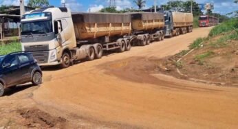 Caminhoneiros denunciam multas e falta de estrutura em fila de descarga no Rio Madeira