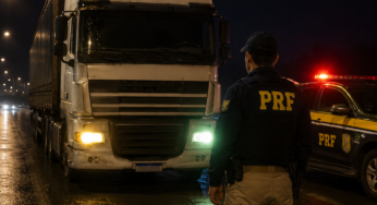Usar farol com lâmpadas diferente pode dar multa?