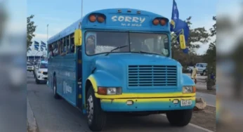 Curaçao ganhou fama na Copa com um ônibus escolar sem janelas
