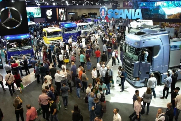 Fenatran 2026: maior feira de transporte do Brasil chega com novidades e área recorde