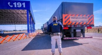 PRF flagra duas carretas com sinais de adulteração em Barra do Garça