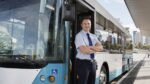 Austrália enfrenta falta de motoristas de ônibus e salário pode passar de R$ 28 mil por mês