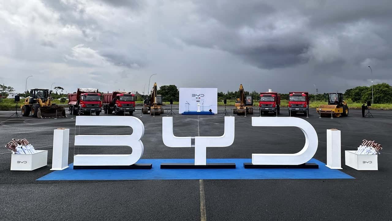 BYD vai contratar mais 2 mil trabalhadores em Camaçari e abre espaço até para motoristas carreteiros