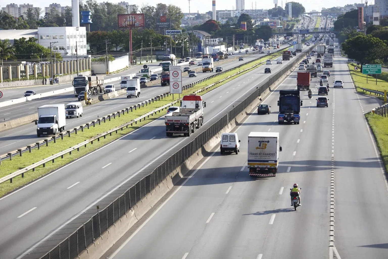 Free Flow na Dutra começa em 6 de dezembro e muda forma de pedágio entre SP e Guarulhos
