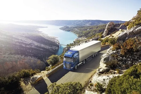 Iveco S-WAY oferece uma solução econômica e ecologicamente sustentável