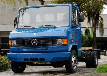 Mercedes-Benz 710: o eterno clássico dos caminhões leves brasileiros