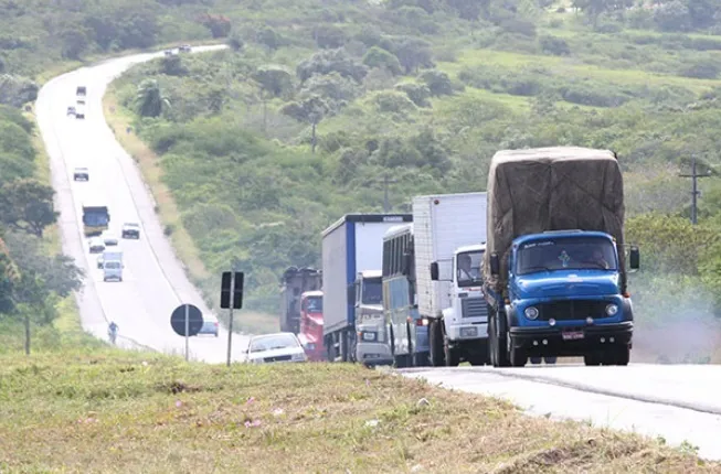 Transportadoras que não oferecem boas condições de trabalho e salário vão sofrer com a falta de motoristas