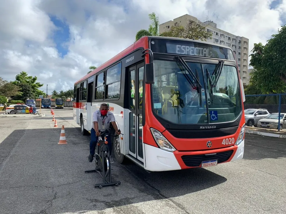 Motorista No Lugar Do Cliclista