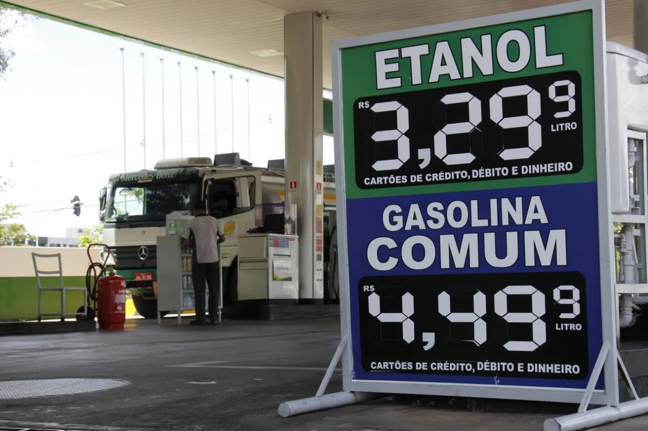 Posto De Combustivel