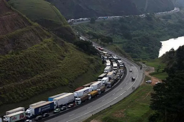 Pedágio será cobrado durante 34 anos para ter uma nova descida na Serra das Araras