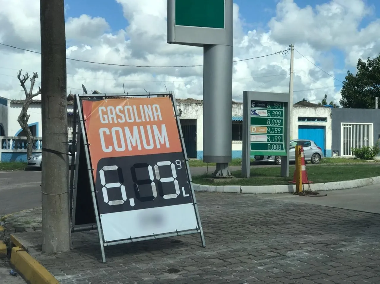 Gasolina sobe mais uma vez nas bombas