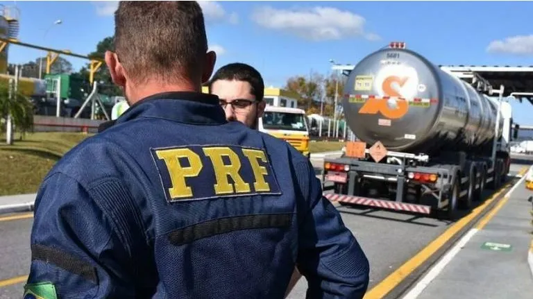 Saiba se a greve realizada pelos caminhoneiros acabou