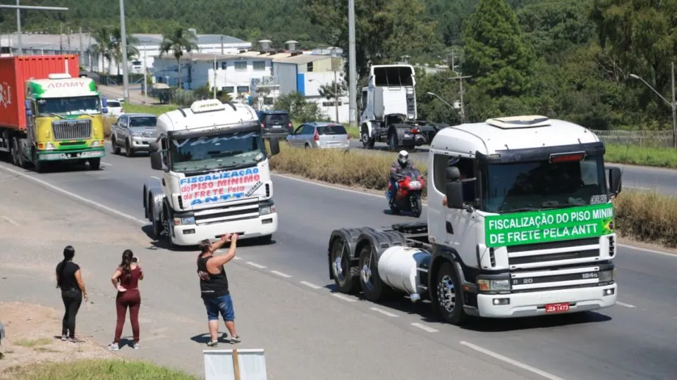 Representante dos caminhoneiros de Santa Catarina confirma apoio no dia 07 de Setembro