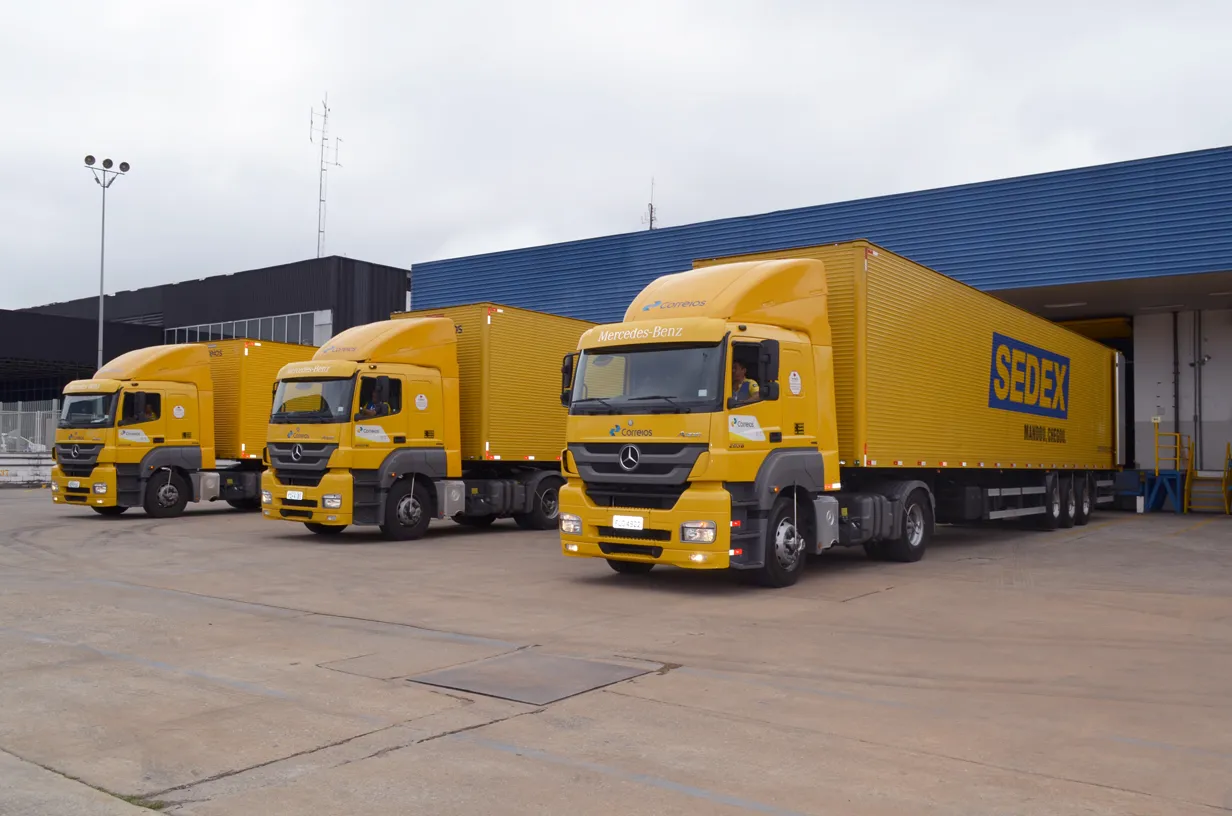 Crise nos correios: Carretas paradas mostram a fragilidade da empresa