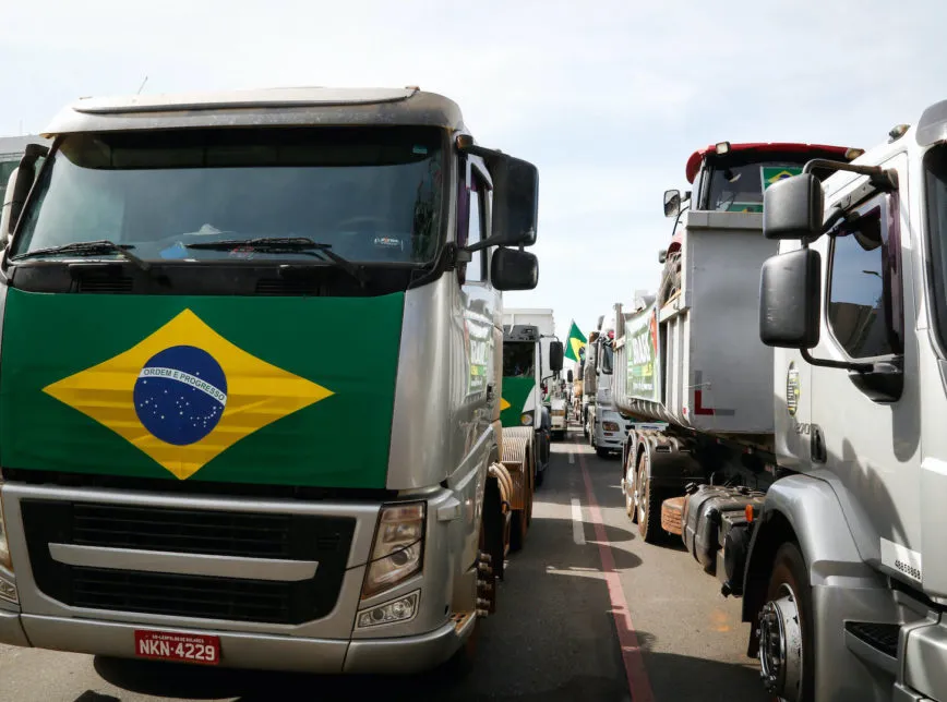 Porcentagem de caminhoneiros a favor da greve é menor que em 7 de setembro