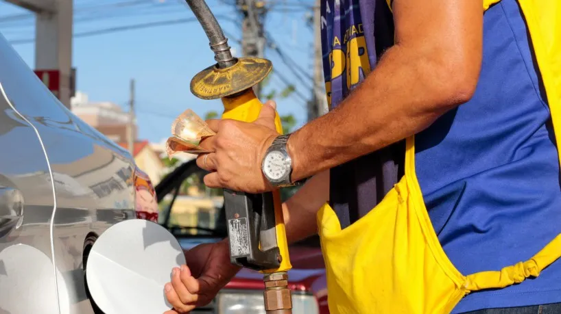 Sindicato dos frentistas emite nota de apoio a categoria durante a greve