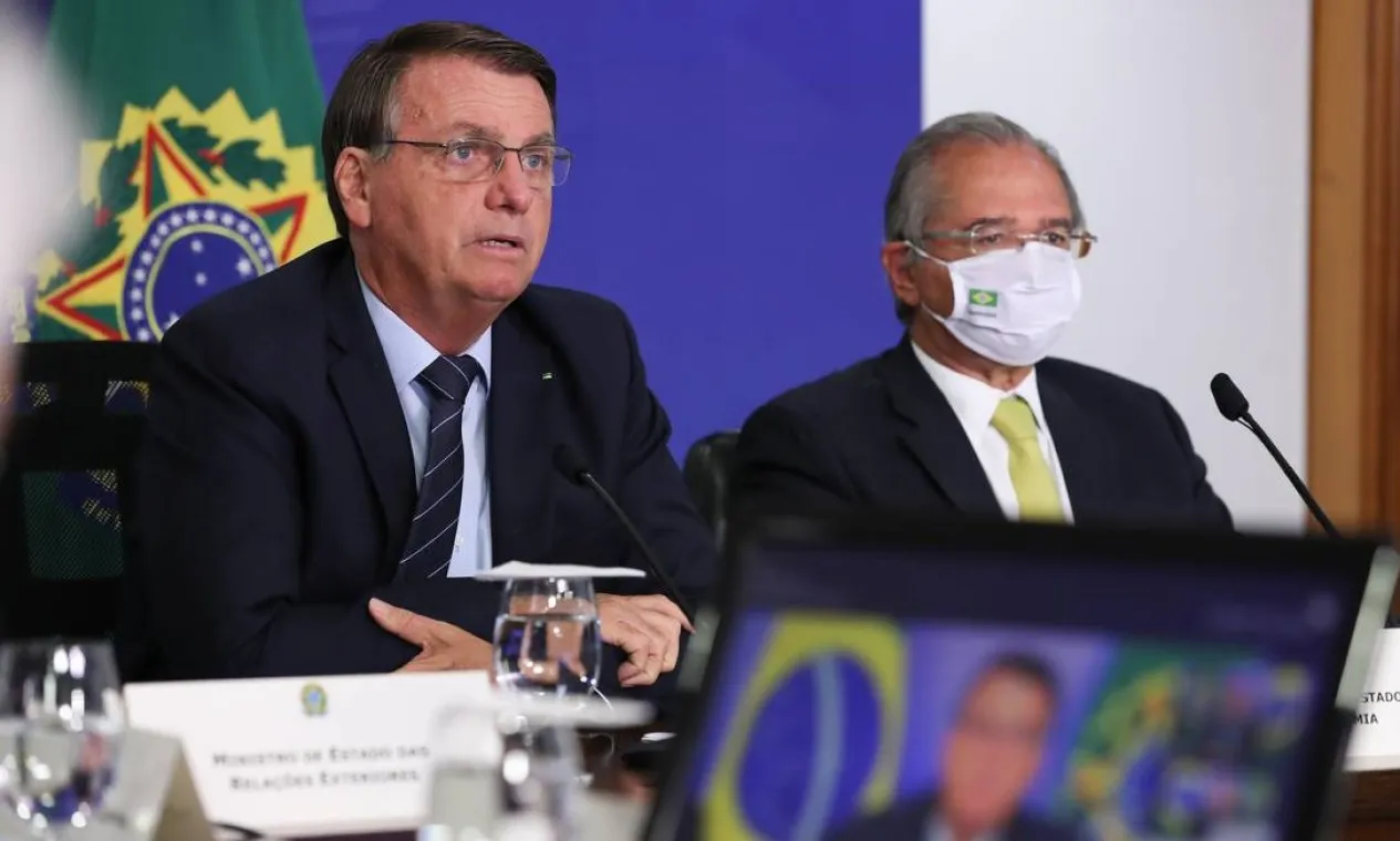 Bolsonaro afirma que está crescendo a tendência dos caminhoneiros de parar o Brasil