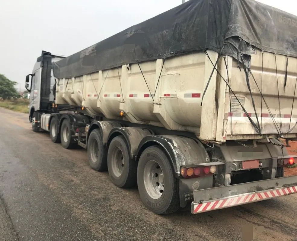 Cerca de 100 donos de transportadoras param serviço cobrando reajuste no frete
