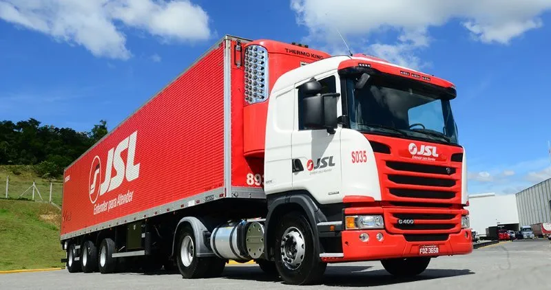 JSL Transportes abre novas oportunidades para motorista com salário de R$ 3.190,00 e beneficios.
